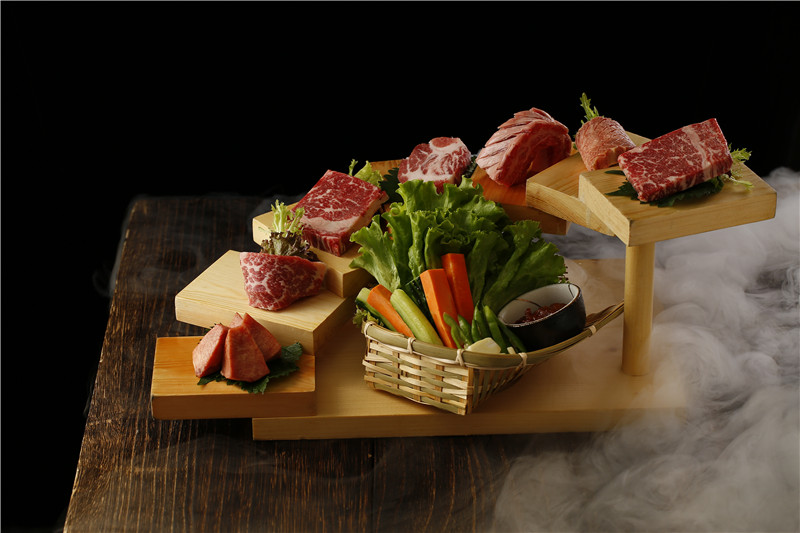 烧肉拼盘